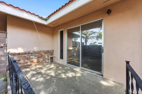 29-Illuminate Photography - 10 Grey Way - 30