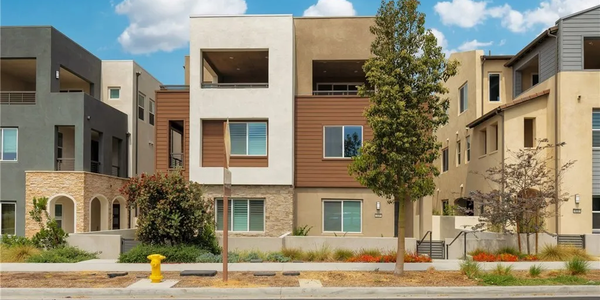 Exclusive Listing in Irvine’s Great Park – Rare …