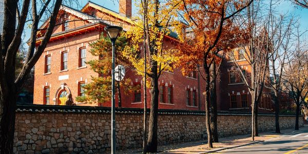 Living in Old Town Tustin: Charm, Value & …