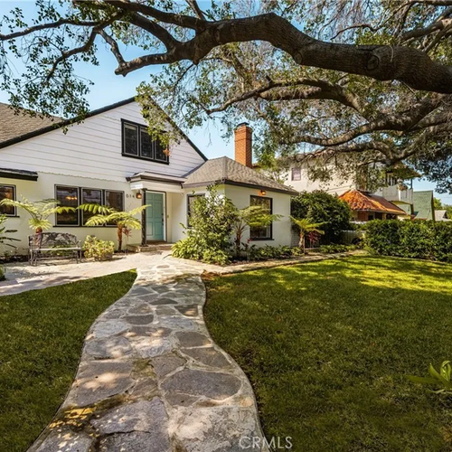 Historic Charmer with Pool, Guest House & Paid Solar in Park Santiago