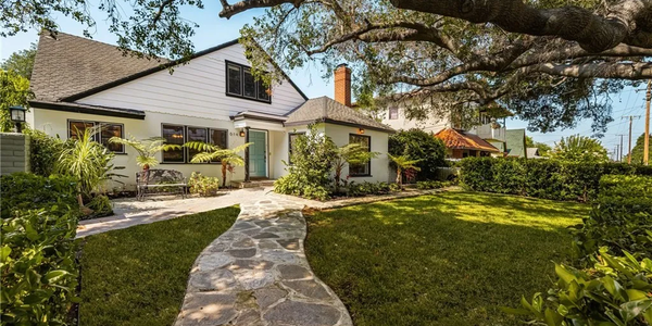 Historic Charmer with Pool, Guest House & Paid …
