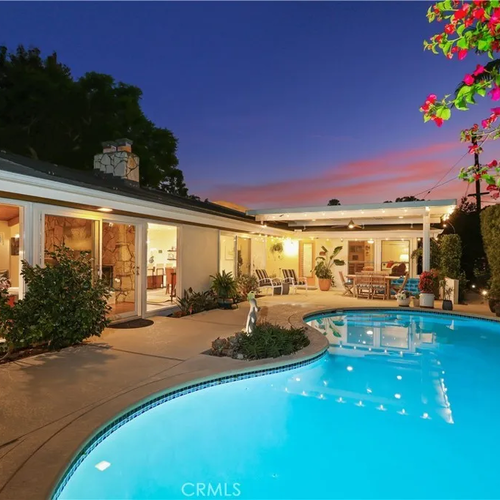 Mid-Century Modern Masterpiece in Santa Ana’s Coveted Morrison Park