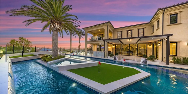 Private Resort Estate in Orchard Hills — Where &hellip;