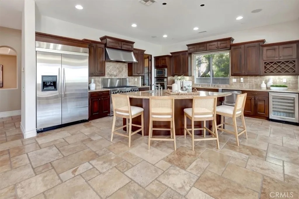 1e4717d829f45d3138257ef1347a4cb9l-m1136462912rd-w1280_h960