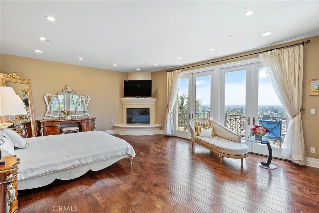 36e35ef69bfb49a30fb42e622cdb902al-m3518553607rd-w1280_h960