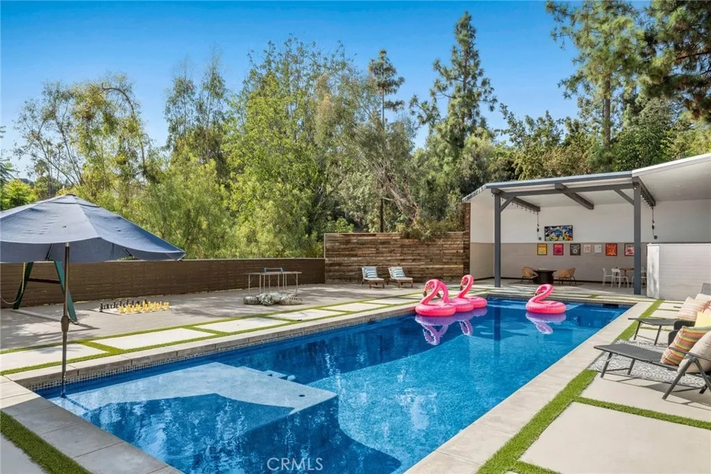 5594f4909980e53c58ae7f1182b1f204l-m1855056630rd-w1280_h960