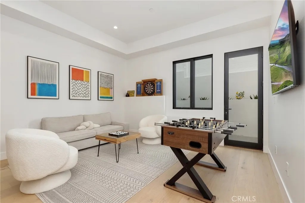 9aca4d5d71b1ab81bde45af6af93b5c8l-m3186087552rd-w1280_h960