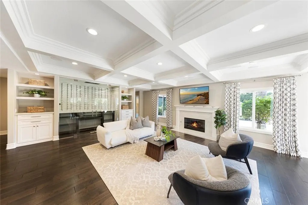 c73630fedb1e84dfe821459b0926c3bbl-m1445068528rd-w1280_h960