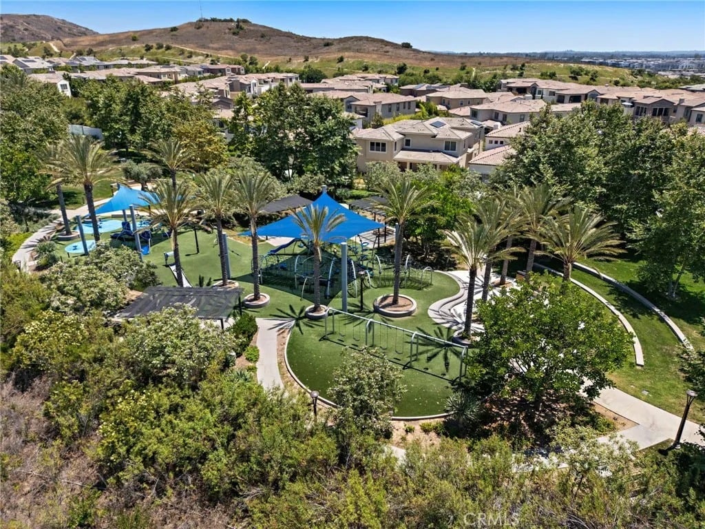 ccdfa73600ef958a84101f6034ffbc67l-m832372817rd-w1280_h960