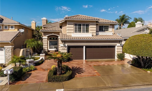 Canyon-View Retreat in Anaheim Hills — Elegance, Comfort &hellip;