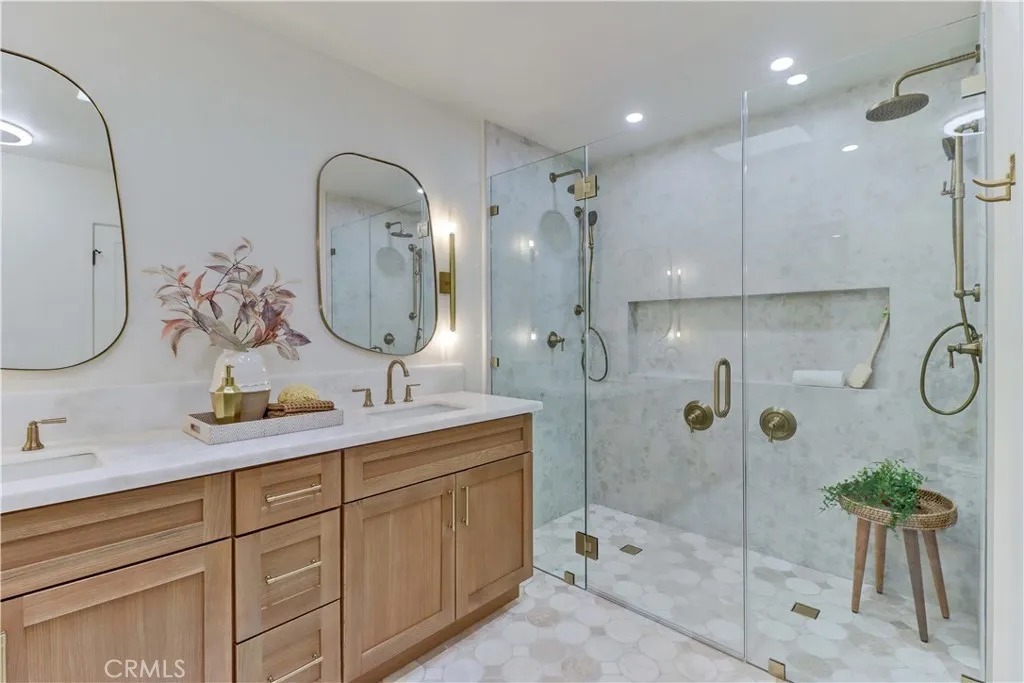 08bb22e8e0578c3094a47915a33bb0c3l-m1420438704rd-w1280_h960