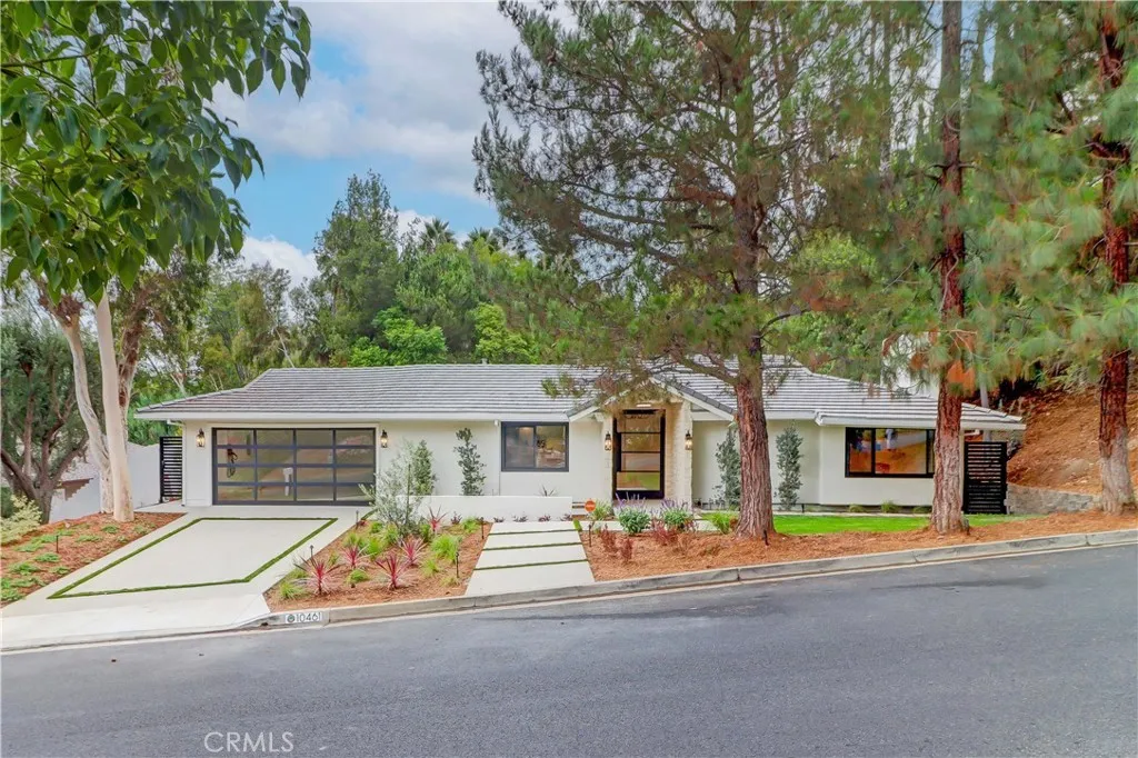 08bb22e8e0578c3094a47915a33bb0c3l-m3616333604rd-w1280_h960