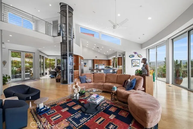 8350375fd1022d870c831df8b9826452l-m299551904rd-w1280_h960