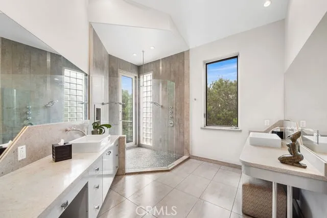 8350375fd1022d870c831df8b9826452l-m4240685324rd-w1280_h960