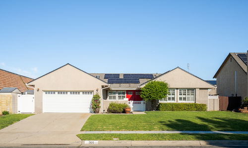 An Exclusive Single-Story Home in the Stone Gate &hellip;