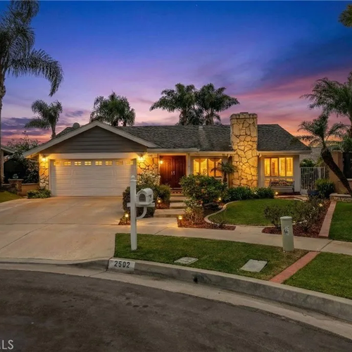 A Turnkey Single-Story Pool Home in Morning Sunwood