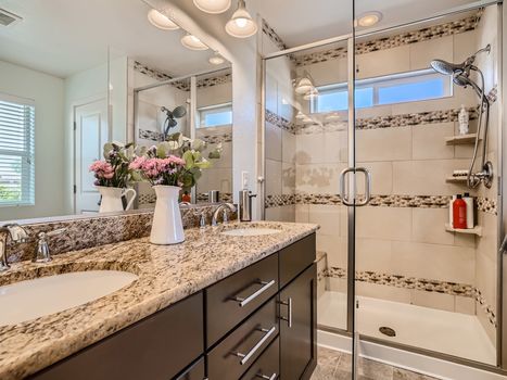 25 2nd Floor Primary Bathroom