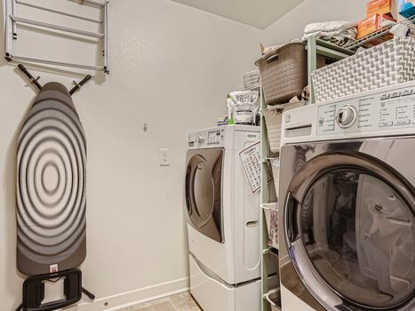 35 2nd Floor Laundry Room