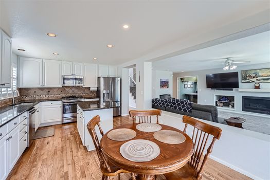 10009 Blackbird Cir &#8211; Web Quality &#8211; 009 &#8211; 15 Kitchen