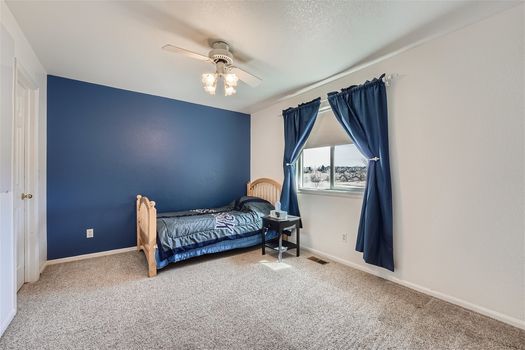 10009 Blackbird Cir &#8211; Web Quality &#8211; 022 &#8211; 33 2nd Floor Bedroom