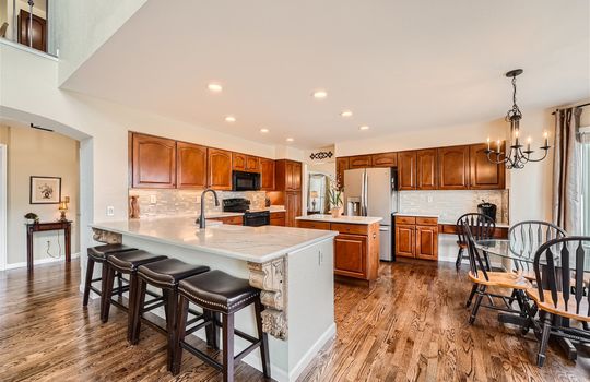 2845 Spring Hill Peak &#8211; Web Quality &#8211; 007 &#8211; 10 Kitchen