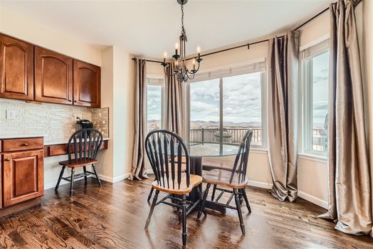 2845 Spring Hill Peak – Web Quality – 010 – 15 Breakfast Area