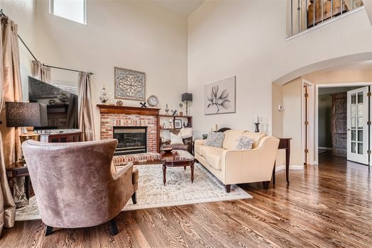 2845 Spring Hill Peak – Web Quality – 011 – 17 Family Room