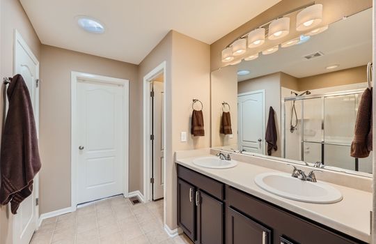 1140 Raindrop Way &#8211; Web Quality &#8211; 016 &#8211; 18 2nd Floor Primary Bathroom