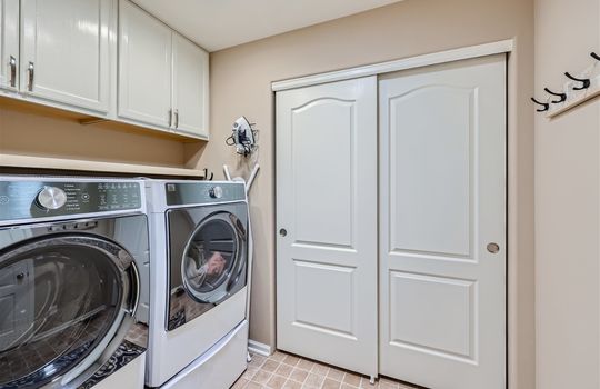 1140 Raindrop Way &#8211; Web Quality &#8211; 021 &#8211; 25 2nd Floor Laundry Room