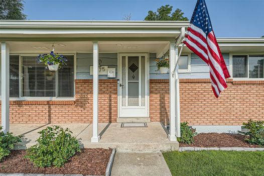 1575 S Cape St &#8211; Web Quality &#8211; 007 &#8211; 04 Exterior Front Entry