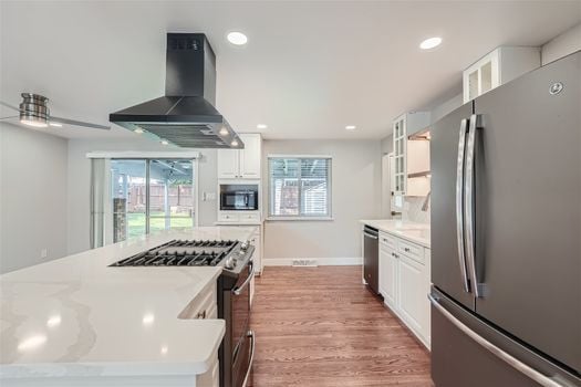 1575 S Cape St &#8211; Web Quality &#8211; 015 &#8211; 10 Kitchen