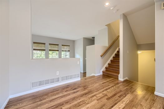 970 Rockhurst Drive #C – Web Quality – 009 – 11 Dining Room