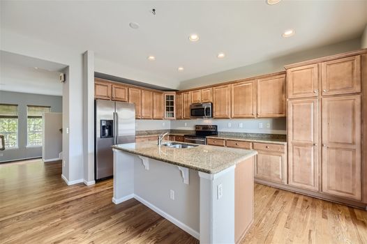970 Rockhurst Drive #C – Web Quality – 010 – 12 Kitchen