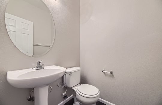 970 Rockhurst Drive #C &#8211; Web Quality &#8211; 014 &#8211; 16 Powder Room