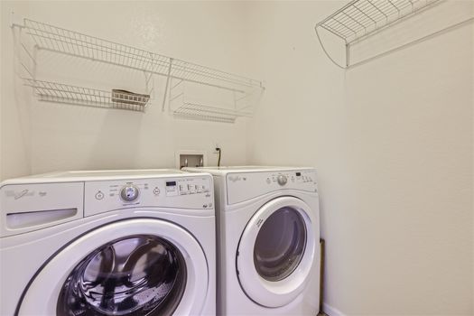 970 Rockhurst Drive #C – Web Quality – 024 – 26 2nd Floor Laundry Room