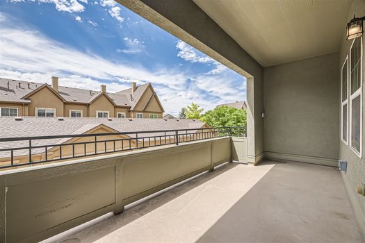 970 Rockhurst Drive #C – Web Quality – 025 – 27 Balcony