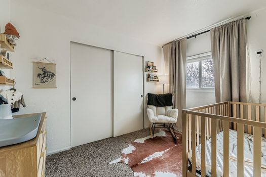 892 Mockingbird Lane - Web Quality - 020 - 24 2nd Floor Bedroom