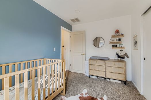 892 Mockingbird Lane - Web Quality - 021 - 25 2nd Floor Bedroom