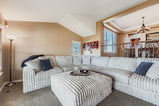 2334 Westout Ave - Web Quality - 008 - 09 Living Room