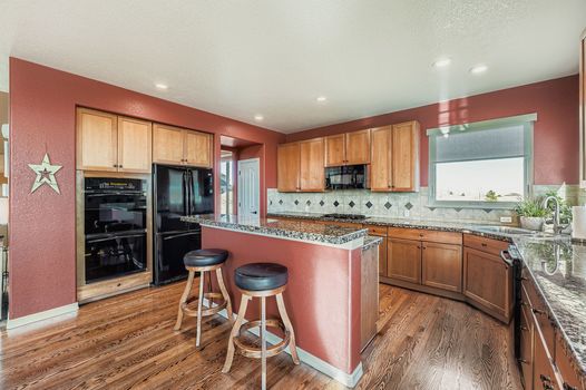 2334 Westout Ave - Web Quality - 020 - 17 Kitchen-2