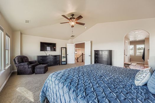 2334 Westout Ave - Web Quality - 029 - 27 2nd Floor Primary Bedroom