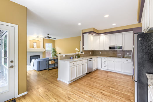 9837 Cypress Point Circle - Web Quality - 019 - 11 Kitchen