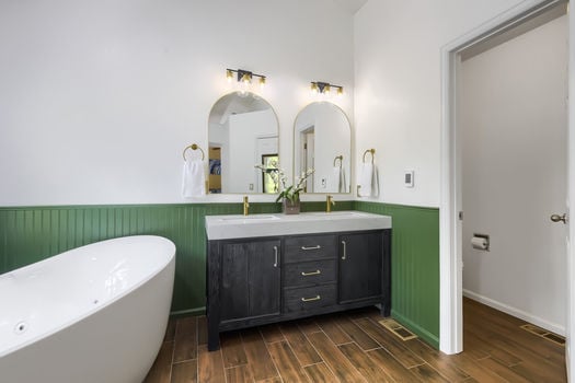 9837 Cypress Point Circle - Web Quality - 028 - 20 Primary Bathroom