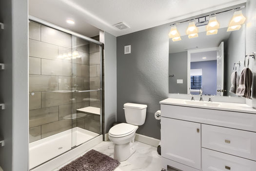 9837 Cypress Point Circle - Web Quality - 031 - 23 Primary Bathroom