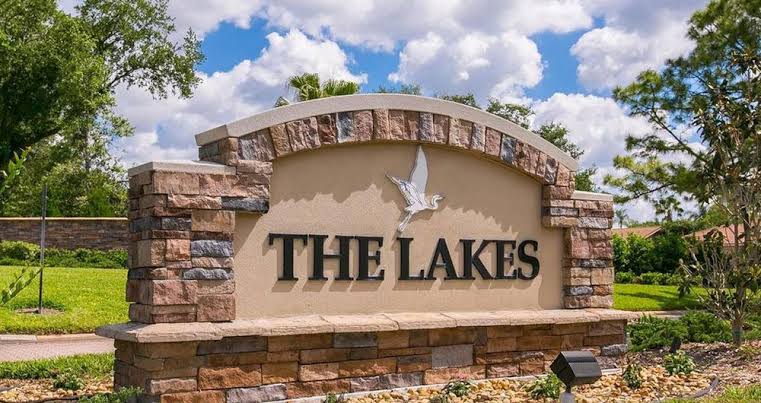 Lakes Estates