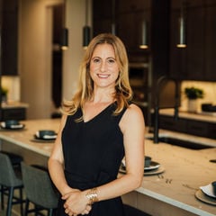 Laura Von Fange
