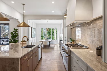 15-2617 Winding Ln NE-15