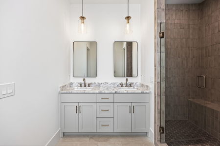 21-2617 Winding Ln NE-21