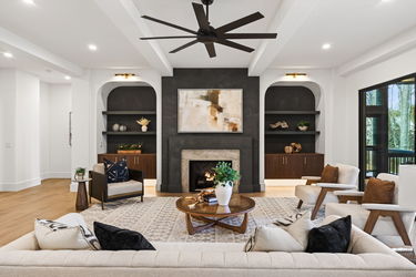 5-2617 Winding Ln NE-5