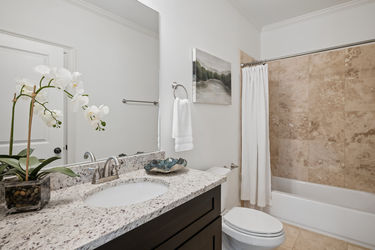 2326 Nesbitt 2_low res_T_Morris-7
